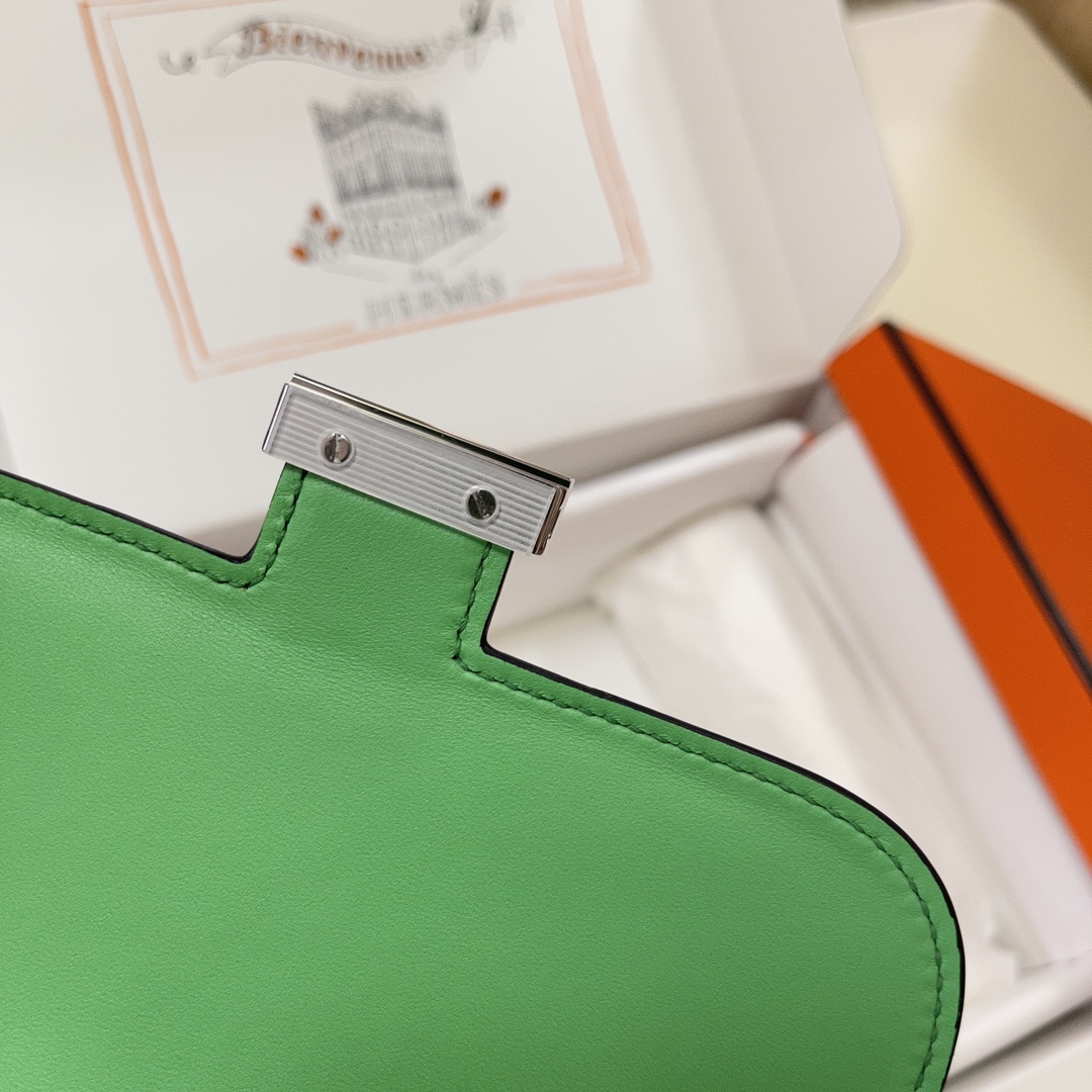 Hermes Constance 18 Mini Shoulder Bag In Green Kiwi Epsom Leather